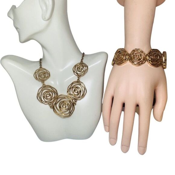 Gold Tone Swirl Rose Statement Pendant Chain Necklace And Bracelet Set 23” - Picture 5 of 12
